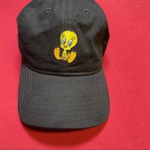 Tweety hat collective item